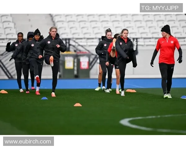 瑞士女足迎战加拿大队力争在国际赛场上取得佳绩